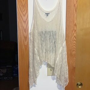 Flowy lace tank